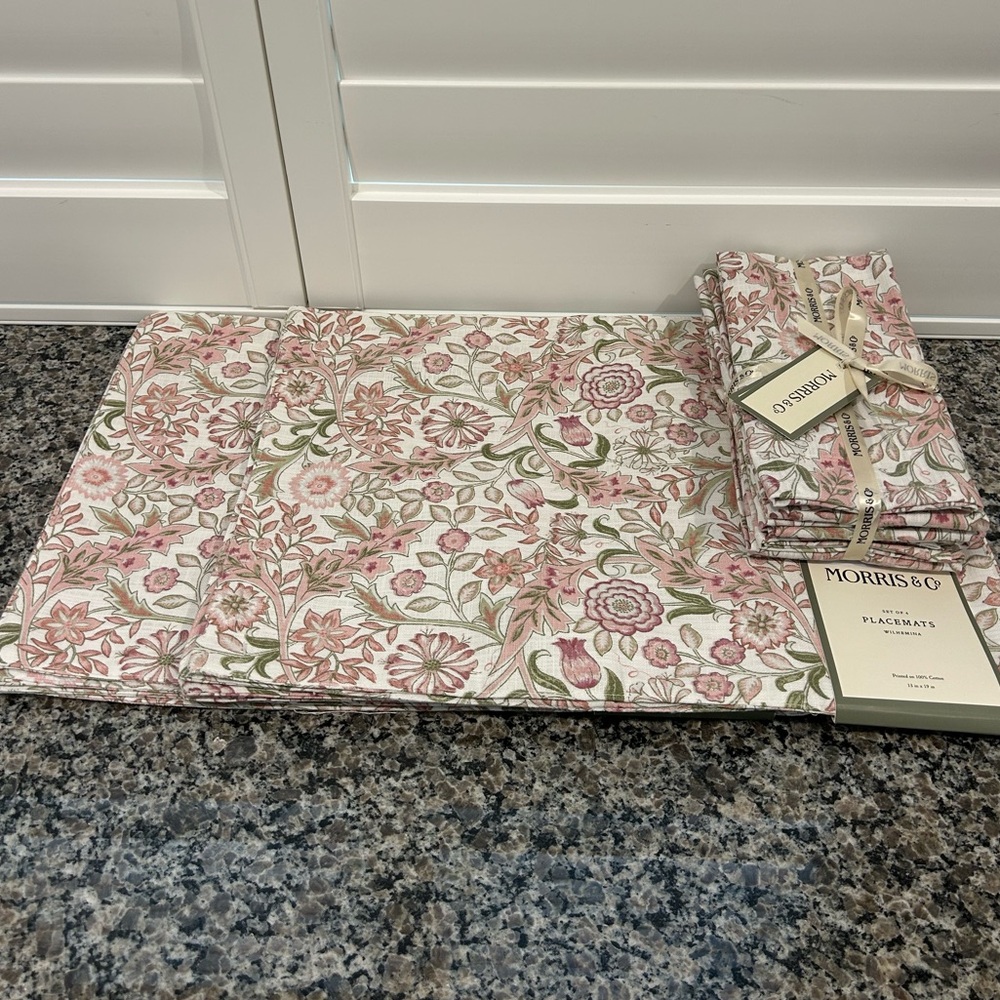 William Morris & Co Set Of 8 Placemats & 8 Napkins WILHEMINA Pink Green Spring